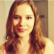 Profesora británica nativa para ayudarte a mejorar tus habilidades de comunicación en inglés.