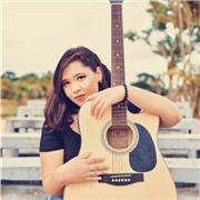 Professora particular de violão para iniciantes