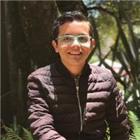 Experto en economía de uniandes