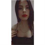 Soy una profesora que puede brindar clases de español y matemáticas a alumnos que lo requieran , siempre dando la mejor atención posible a cada una de sus dudas