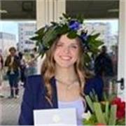 Sono Lisa, laureata in Chimica e diplomata al liceo scientifico, con una solida preparazione in entrambe le materie