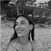 Soy estudiante de magisterio, tengo 20 años, vivo en Elche y me desplazo para dar las clases en el lugar que se acuerde. Tengo experiencia con niños de entre 7 y 12 años, y ha sido fantástica. Me gusta mucho tratar con niños y adolescentes