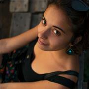 Laureata offre ripetizioni in italiano, inglese, storia, filosofia, letteratura