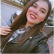  Non insegno solo inglese, ti aiuto a usarlo. Aiuto gli studenti a sviluppare solide competenze in inglese, concentrandosi sulla c