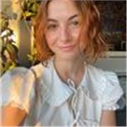 Patronista y diseñadora 3D, tengo mas de 3 años de experiencias en programas 3D como CLO3D,marvelous y Blender. 