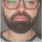 Estudiante avanzado de Lengua y Literatura enseña español