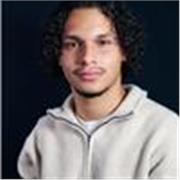 Etudiant en 1ère année de cycle ingénieur à l’ECAM Lasalle, je propose des cours en maths à des élèves jusqu’au lycée inclus