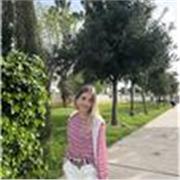 Profesora y cuidadora para niños de Infantil y Primaria.