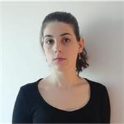 Profesora de español imparte clases online adaptadas
