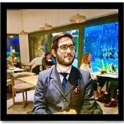 English teacher focused on teaching grammar, reading and writing