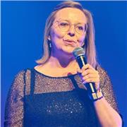 Professeur de néerlandais, français et allemand avec degré de master en traduction et certificat d'aptitude pédagogique. Expérience de plus de 10 ans avec des adolescents et des adultes. Cours en ligne uniquement.