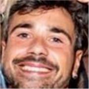 Insegnante di lettere offre ripetizioni di italiano, storia e latino a studenti di scuola superiore