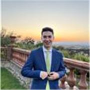 Estudiante de Educación Primaria, Hablo español nativo y me apasiona enseñar y conocer a gente con ganas de aprender!