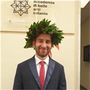 Posso insegnare grafica e tutto ciò che concerne lo studio dal brand fino all'ambito editoriale