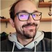 Ti insegno a programmare online senza far esplodere nulla… almeno non il tuo PC.