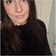 Laureata in farmacia e diplomata al liceo classico, posso impartire lezioni di materie umanistiche e/o scientifiche
