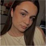 ciao! sono una giovane studentessa di BN che aiuta i ragazzi con l’inglese e anche italiano. 