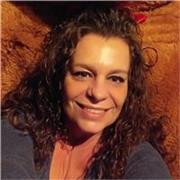 Aiuto bambini delle scuole elementari e medie a comprendere la materia.