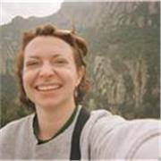 Native level English teacher based in Barcelona, with experience teaching children ages 5-17 and levels A1-C1.