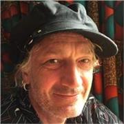 Learn Motion Graphics, animation and VFX compositing from industry veteran