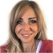 Sono madrelingua italiana, ho studiato lingue e ho vissuto all'estero per quasi 10 anni parlando inglese e spagnolo.