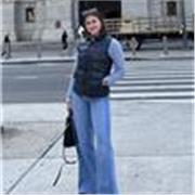 Lezioni private personalizzate per studenti di elementari, medie e superiori, su misura per ogni esigenza. 