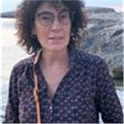 Mamma con pluriennale esperienza di volontariato con bambini e ragazzi impartisce lezioni per elementari e medie, materie di studio, italiano e inglese
