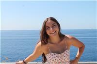 Doy clases particulares de refuerzo de inglés, alemán, catal,an y castellano desde primaria hasta bachiller
