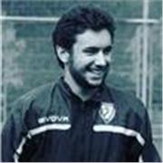 Técnico Deportivo Nivel 2. Puedo dar clases de todo tipo de niveles, gracias al nivel equivalente al Internacional UEFA A License