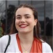 Étudiante en dernière année de licence de lettres propose cours de français du primaire au lycée.