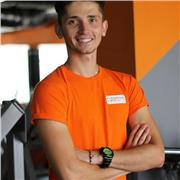 Laureato in scienza motoria e sportiva. Offro lezioni privati in physics fitness e Pilates