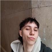 Estudiante universitario de 19 años con ingles a nivel nativo, listo para dar clases a niños