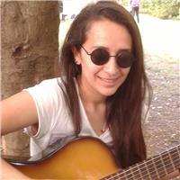 Profesora de musica guitarra, piano