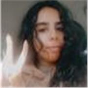 Profesora de matemáticas imparte clases a todas las edades