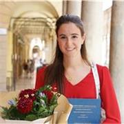 Praticante avvocato laureata in procedura civile propone lezioni di diritto per studenti a tutti i livelli