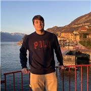 Studente al terzo anno di economia e diplomato al liceo scientifico. Offri lezioni di matematica a ragazzi/e di medie e superiori