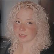 diplomata in belle arti disponibile per lezioni di disegno e non solo !