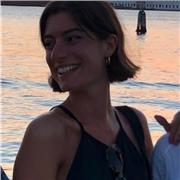 Laureata in Giurisprudenza offre assistenza ai compiti e ripetizioni private (lezioni di Diritto anche a studenti universitari)