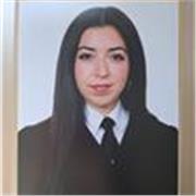 Soy filóloga hispánica, para enseñar lengua y literatura. También ofrezco clases de inglés, catalán, historia, filosofía.