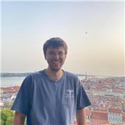 English Translation and American Culture graduate (Bachelor) looking to help