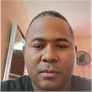 Profesor de matemáticas actualizado con un gran entusiasmo por la enseñanza de está materia 