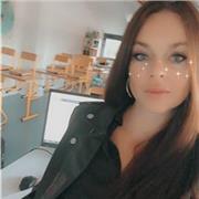 I'm a passionate bilingual teacher happy to teach to anyone who wants to learn and improve!