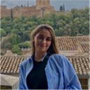 Maestra titulada en Educación Primaria, mención en música, ofrece clases particulares para niños de Primaria y Secundaria. 