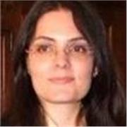 Laureata in lettere e appassionata della didattica, impartisco lezioni online a bambini e ragazzi. 