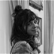 Let's learn English together! Easy peasy lemon squeezy :)