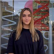 Profesora de Inglés para apoyo extraescolar. Preparación de B2-C1