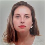 Chilena que vive en España, Ingeniera civil de profesión Mentora y relatora/ speaker de cursos y workshops.