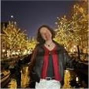 I'm a bilingual student in French and English giving French lessons online