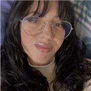Profesora de atención a personas dependientes apto para todas las edades.