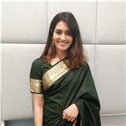 Professional English speaker and writer with strong grammar knowledge